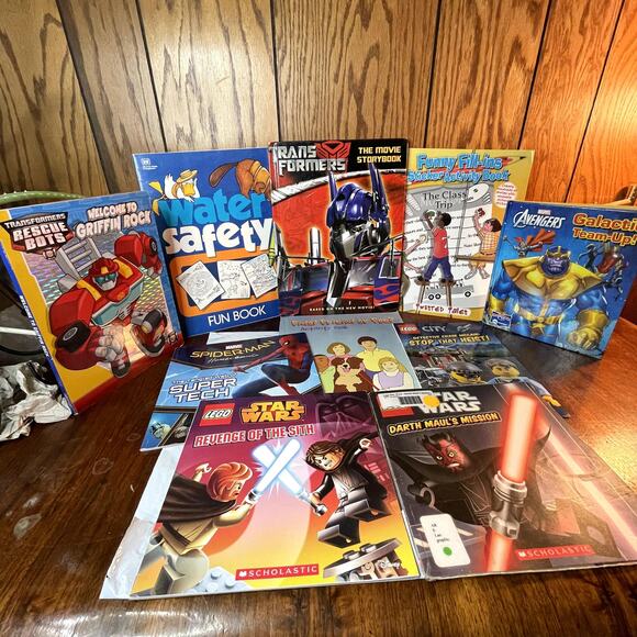 10 children's book: Lego, Avengers, Transformers + - Picture 1 of 2